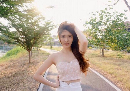 แกรนด์ เดอะสตาร์ แกรนด์ เดอะสตาร์