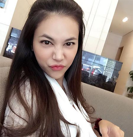 ตอง ภัครมัย ตอง ภัครมัย
