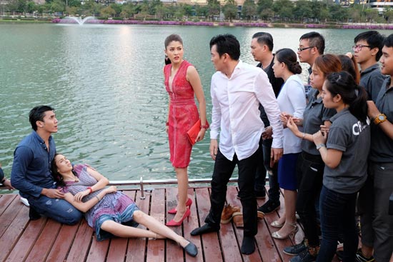 บุษบาเร่ฝัน บุษบาเร่ฝัน