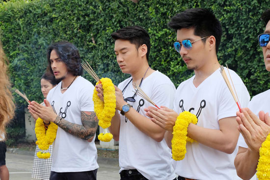 ชะนีผีผลัก ชะนีผีผลัก