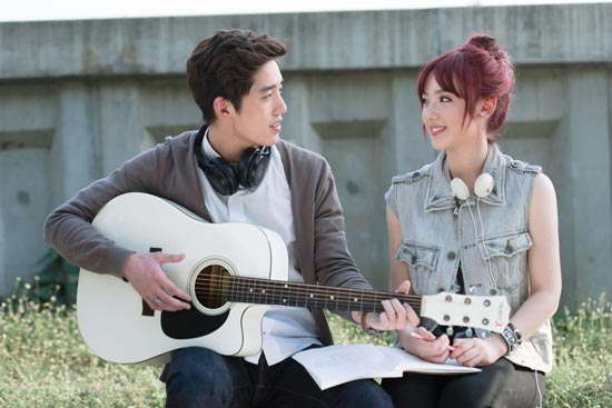 พลอยชมพู MV เพลง ปลิว พลอยชมพู MV เพลง ปลิว