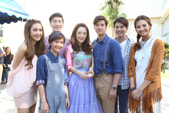 บัลลังก์ดอกไม้ บัลลังก์ดอกไม้