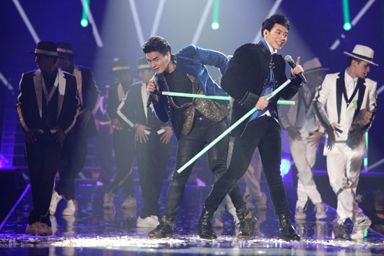 บี้ สุกฤษฎิ์ Love 10 ปีไม่มีหยุด บี้ สุกฤษฎิ์ Love 10 ปีไม่มีหยุด