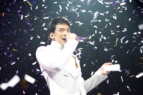 บี้ สุกฤษฎิ์ Love 10 ปีไม่มีหยุด บี้ สุกฤษฎิ์ Love 10 ปีไม่มีหยุด