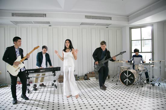 Klear feat. Polycat MV เพลง อาจจะเป็นเธอ Klear feat. Polycat MV เพลง อาจจะเป็นเธอ