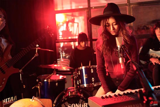 Nitaa MV เพลง อย่าปล่อยให้เขาหลุดมือ Nitaa MV เพลง อย่าปล่อยให้เขาหลุดมือ