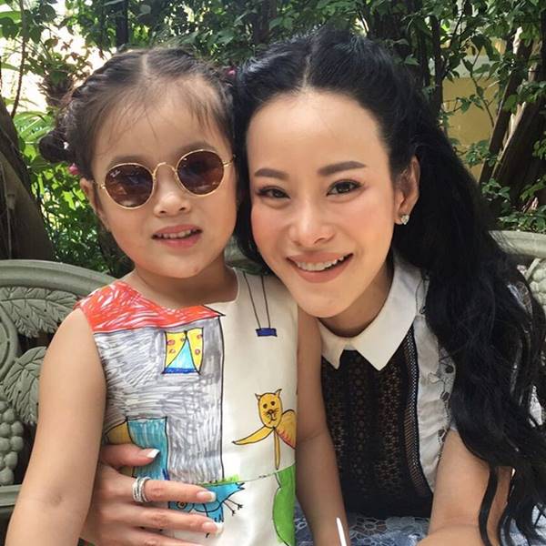น้องนิริน ลูกหนิง น้องนิริน ลูกหนิง