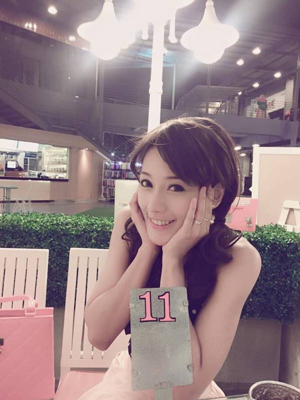เอม เจษยา เอม เจษยา