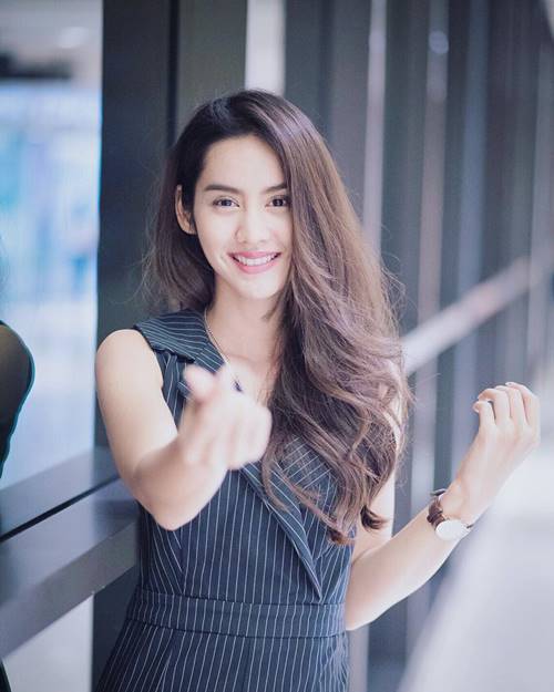 มะนาว ศรศิลป์ มะนาว ศรศิลป์