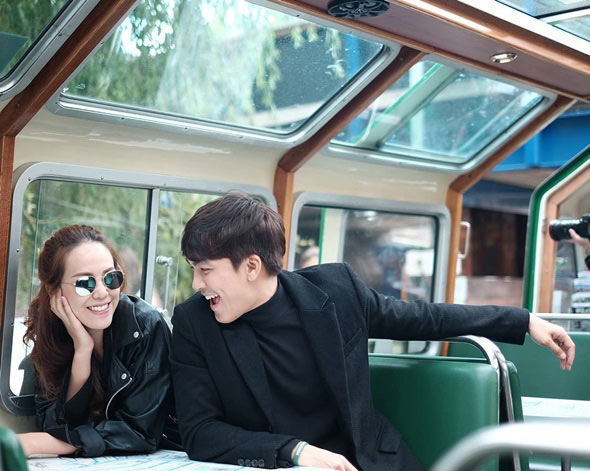 แบงค์ ไอซ์ จัดทริปแอบลูกเที่ยว ควงคู่สวีทหวานเที่ยวเบลเยียม แบงค์ ไอซ์ จัดทริปแอบลูกเที่ยว ควงคู่สวีทหวานเที่ยวเบลเยียม