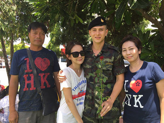 ชิน-ชาโน-กวิน ในวันเยี่ยมญาติทหาร ครอบครัวมาหาพร้อมหน้าพร้อมตา
