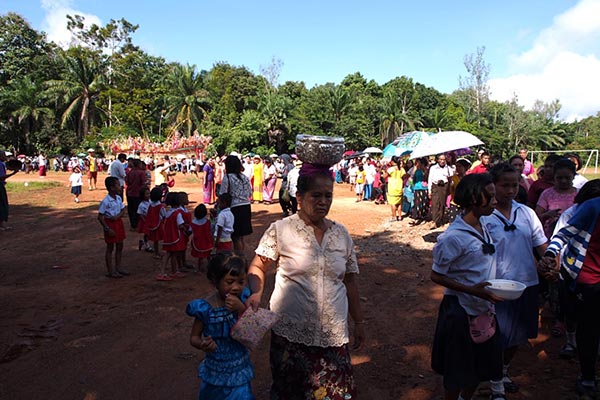 งานบุญเดือนสิบลอยเรือสะเดาะเคราะห์