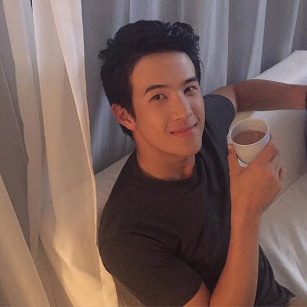 เจมส์ มาร์ เจมส์ มาร์
