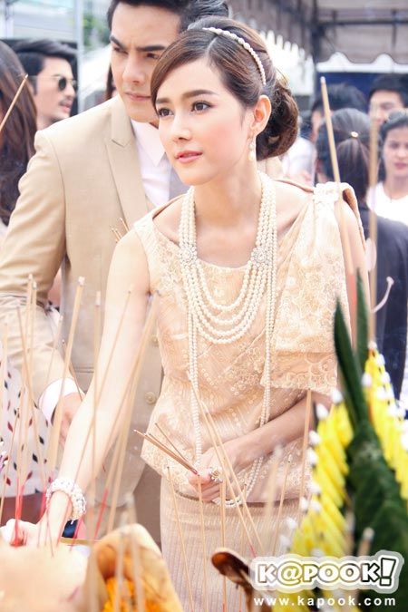 บวงสรวงละคร หักลิ้นช้าง เรือนพะยอม บวงสรวงละคร หักลิ้นช้าง เรือนพะยอม