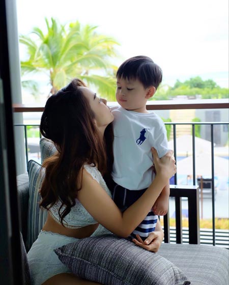 เป้ย ป๊อป เป้ย ป๊อป