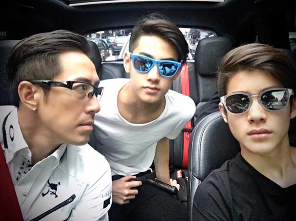 เจ เจตริน ครอบครัว