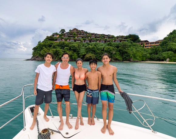 เจ เจตริน ครอบครัว