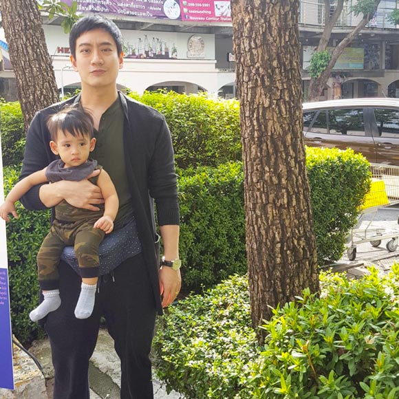 น้องอลัน ลูก หมอโอ๊ค โอปอล์ น้องอลัน ลูก หมอโอ๊ค โอปอล์