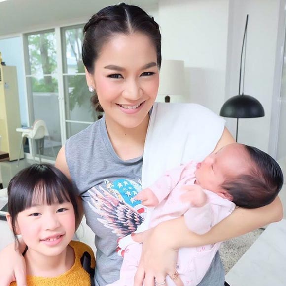 น้องออเกรซ ลูกสาวเปิ้ล จูน น้องออเกรซ ลูกสาวเปิ้ล จูน