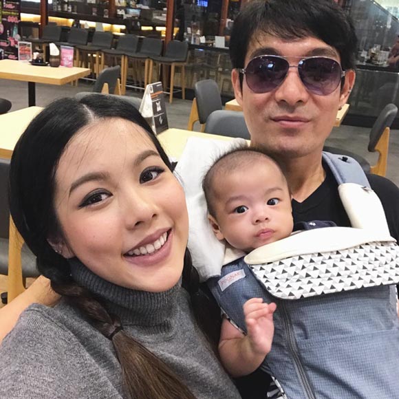 น้องโอลาฟ ลูกชาย โอ๊ต วรวุฒิ จีน่า น้องโอลาฟ ลูกชาย โอ๊ต วรวุฒิ จีน่า