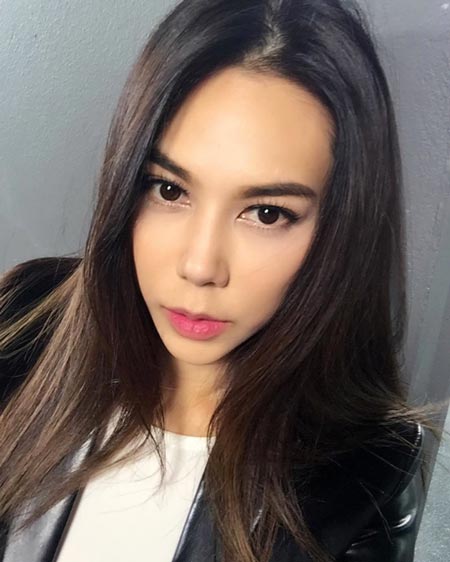 ตอง ภัครมัย ตอง ภัครมัย