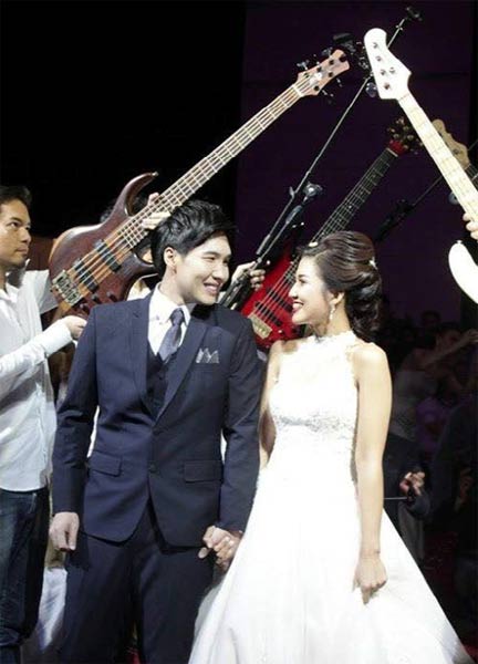 ขวัญ วงพิ้งค์ แต่งงาน ขวัญ วงพิ้งค์ แต่งงาน