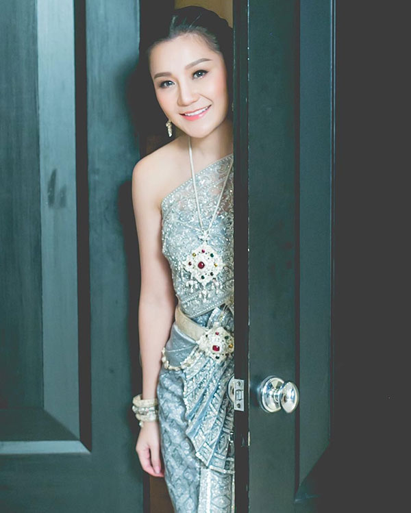 เอ็ม บุษราคัม แต่งงาน เอ็ม บุษราคัม แต่งงาน