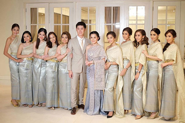 เอ็ม บุษราคัม แต่งงาน เอ็ม บุษราคัม แต่งงาน