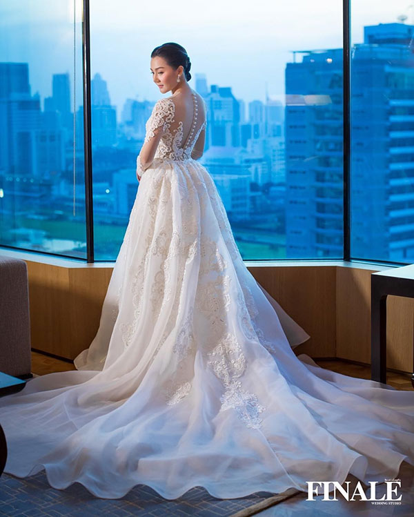 เอ็ม บุษราคัม แต่งงาน เอ็ม บุษราคัม แต่งงาน