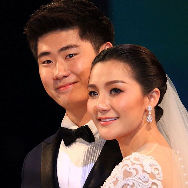 เอ็ม บุษราคัม แต่งงาน เอ็ม บุษราคัม แต่งงาน