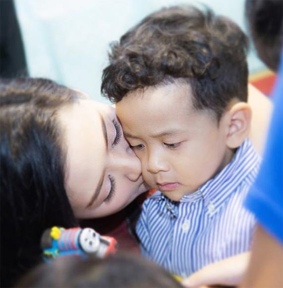 เอ๋ พรทิพย์ น้องภูดิศ น้องเภา เอ๋ พรทิพย์ น้องภูดิศ น้องเภา