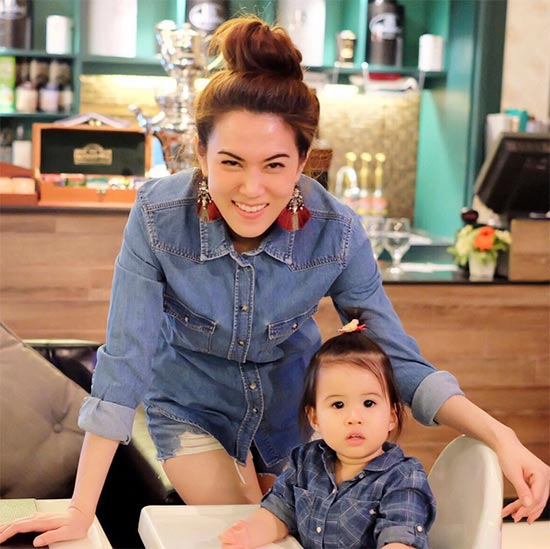 เมย์ เฟื่องอารมย์ น้องมายู เมย์ เฟื่องอารมย์ น้องมายู