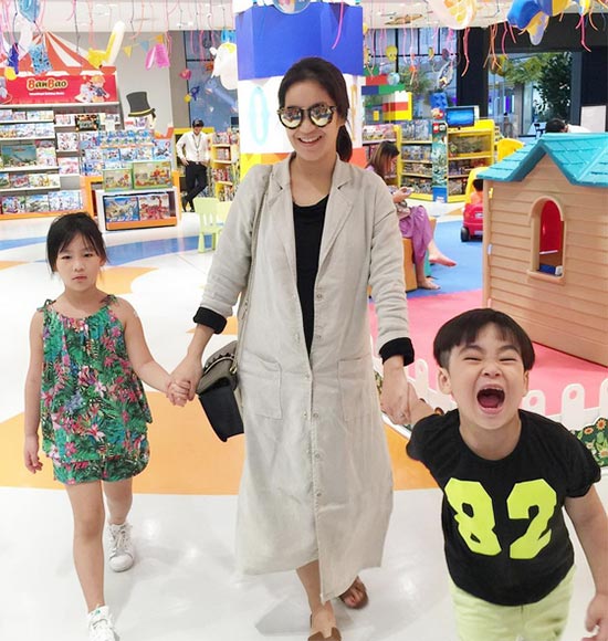 จูน กษมา น้องออกัส ออก้า ออกู๊ด จูน กษมา น้องออกัส ออก้า ออกู๊ด