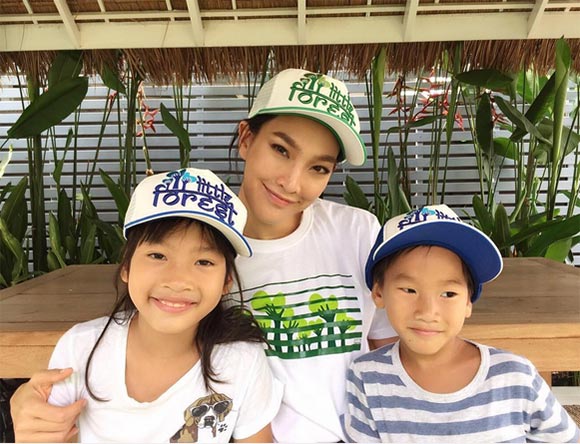 ตุ๊ก ชนกวนันท์ น้องแพรว น้องภูมิ ตุ๊ก ชนกวนันท์ น้องแพรว น้องภูมิ