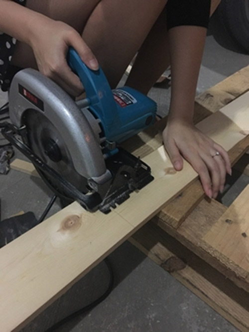 DIY ราวแขวนเสื้อ DIY ราวแขวนเสื้อ