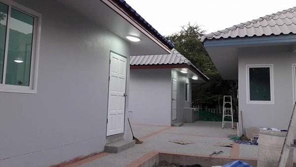 ปลูกบ้านหลังเล็กราคาประหยัด บ้านชั้นเดียวสไตล์รีสอร์ทงบ 1.5 ล้าน ปลูกบ้านหลังเล็กราคาประหยัด บ้านชั้นเดียวสไตล์รีสอร์ทงบ 1.5 ล้าน