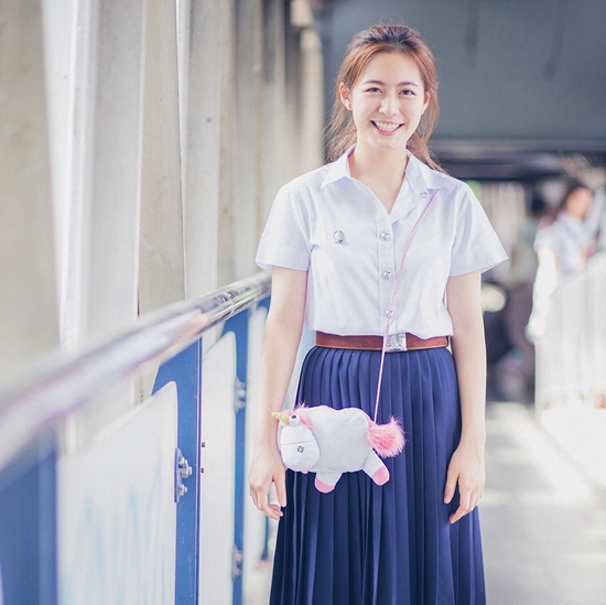 ดาราชุดนักศึกษา ดาราชุดนักศึกษา