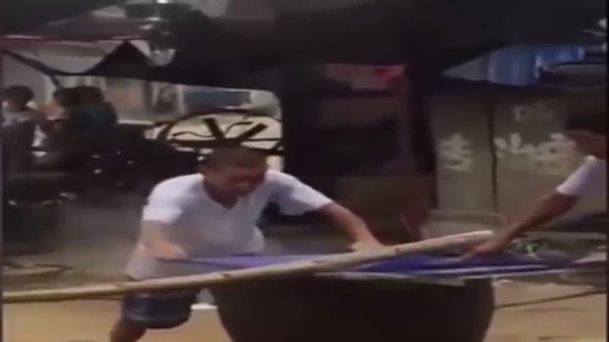จีนจับสุนัข จีนจับสุนัข