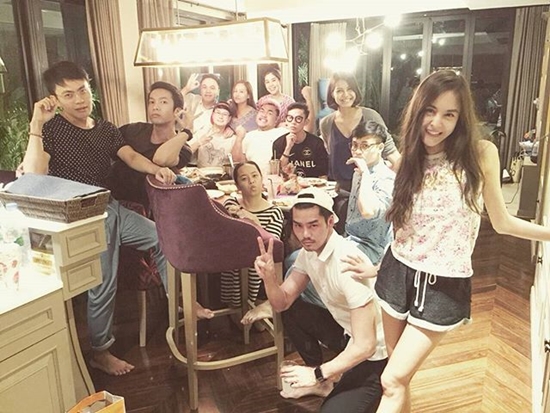 ไดอารี่ตุ๊ดซี่ส์ เดอะ ซีรีส์ ไดอารี่ตุ๊ดซี่ส์ เดอะ ซีรีส์