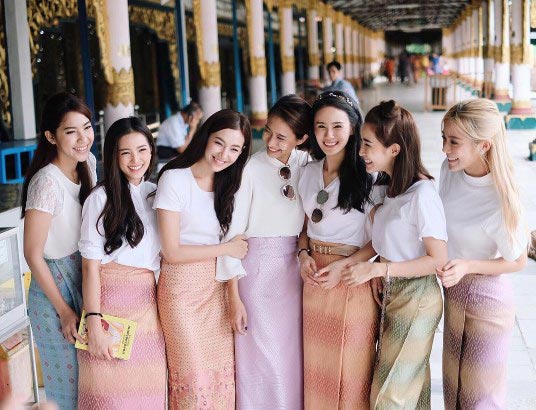 ดาราใส่ผ้าซิ่น ดาราใส่ผ้าซิ่น