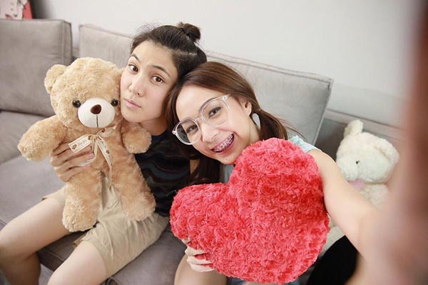 โฟร์ ศกลรัตน์ โฟร์ ศกลรัตน์