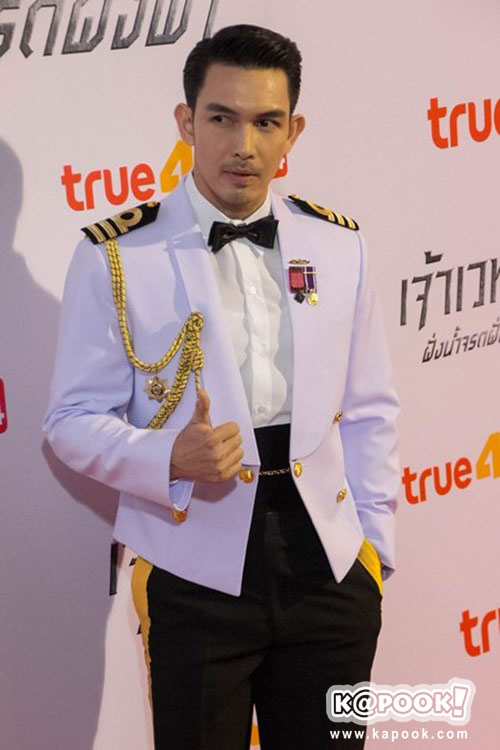 พระเอกไทยชุดทหาร พระเอกไทยชุดทหาร