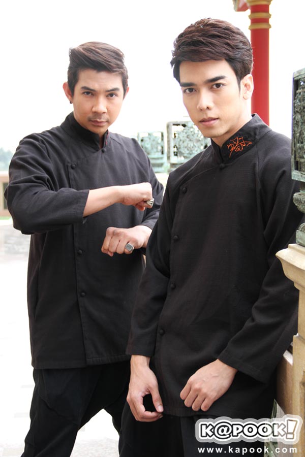 บวงสรวง ไข่มุกมังกรไฟ วาววา ประกบ 2 พระเอก เพื่อน คณิน-อาโป บวงสรวง ไข่มุกมังกรไฟ วาววา ประกบ 2 พระเอก เพื่อน คณิน-อาโป