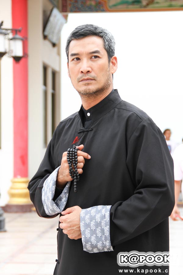 บวงสรวง ไข่มุกมังกรไฟ วาววา ประกบ 2 พระเอก เพื่อน คณิน-อาโป บวงสรวง ไข่มุกมังกรไฟ วาววา ประกบ 2 พระเอก เพื่อน คณิน-อาโป