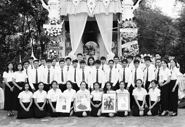 สุดซึ้ง...เพื่อน ๆ เชียร์ลีดเดอร์ โชว์ไว้อาลัยเพื่อนครั้งสุดท้าย อย่างเป๊ะ สุดซึ้ง...เพื่อน ๆ เชียร์ลีดเดอร์ โชว์ไว้อาลัยเพื่อนครั้งสุดท้าย อย่างเป๊ะ