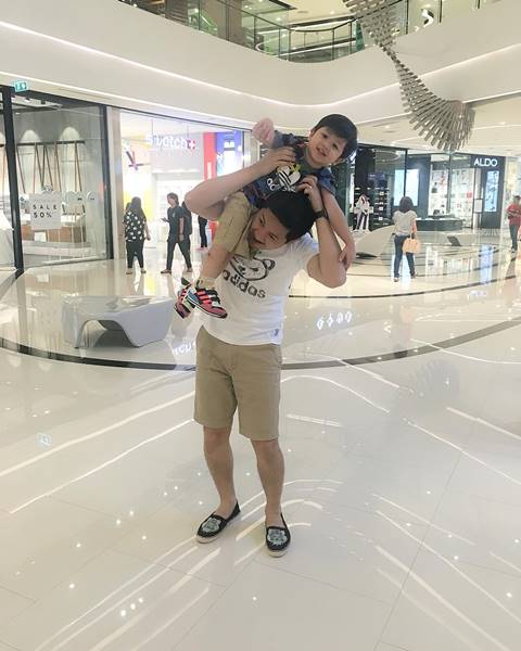 น้องโปรด กับลีลาการอ้อน ป๋าป๊อป น่ารักน่าเอ็นดูจริง ๆ น้องโปรด กับลีลาการอ้อน ป๋าป๊อป น่ารักน่าเอ็นดูจริง ๆ