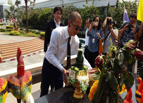 จบด้วยดี ! แจ๊ส ชวนชื่น รุดขอขมาสถานที่-ชาวพัทยา เหตุดราม่าเพลงยับแม่ จบด้วยดี ! แจ๊ส ชวนชื่น รุดขอขมาสถานที่-ชาวพัทยา เหตุดราม่าเพลงยับแม่