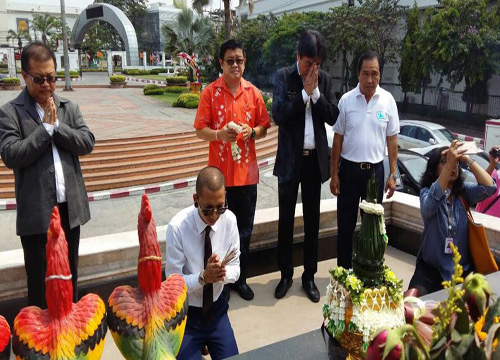 จบด้วยดี ! แจ๊ส ชวนชื่น รุดขอขมาสถานที่-ชาวพัทยา เหตุดราม่าเพลงยับแม่ จบด้วยดี ! แจ๊ส ชวนชื่น รุดขอขมาสถานที่-ชาวพัทยา เหตุดราม่าเพลงยับแม่