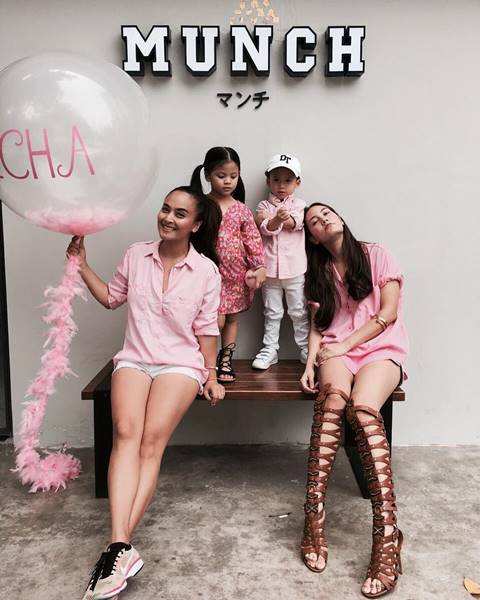 คลิปนี้แดดดี๊ห้ามดู น้องบีน่า น้องบรู๊คลิน กับความน่ารักน่าเอ็นดู คลิปนี้แดดดี๊ห้ามดู น้องบีน่า น้องบรู๊คลิน กับความน่ารักน่าเอ็นดู
