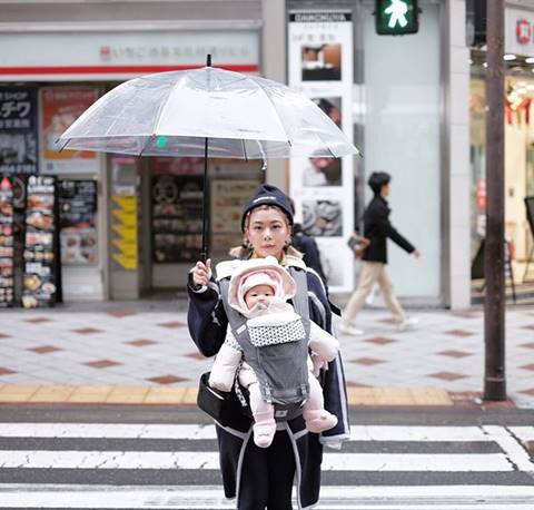น้องเป่าเปา ฉายาหน้าเดียวเที่ยวรอบโลก ขนาดพาเหรดดิสนีย์ ดูแล้วยังหลับ ! น้องเป่าเปา ฉายาหน้าเดียวเที่ยวรอบโลก ขนาดพาเหรดดิสนีย์ ดูแล้วยังหลับ !